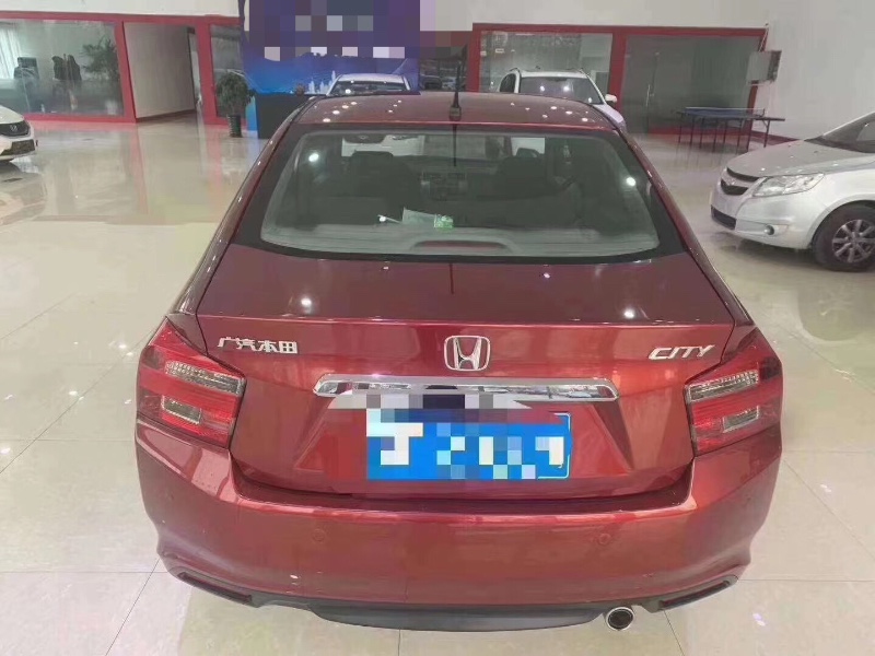 青岛14年本田锋范8