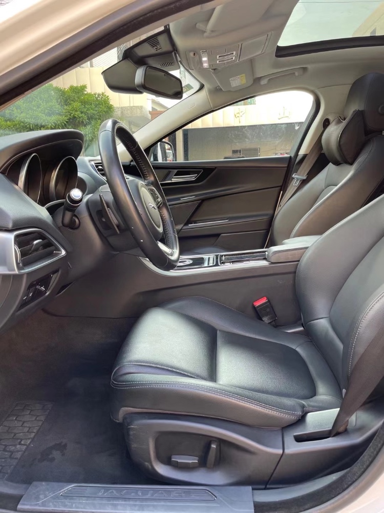 中山19年捷豹XE7