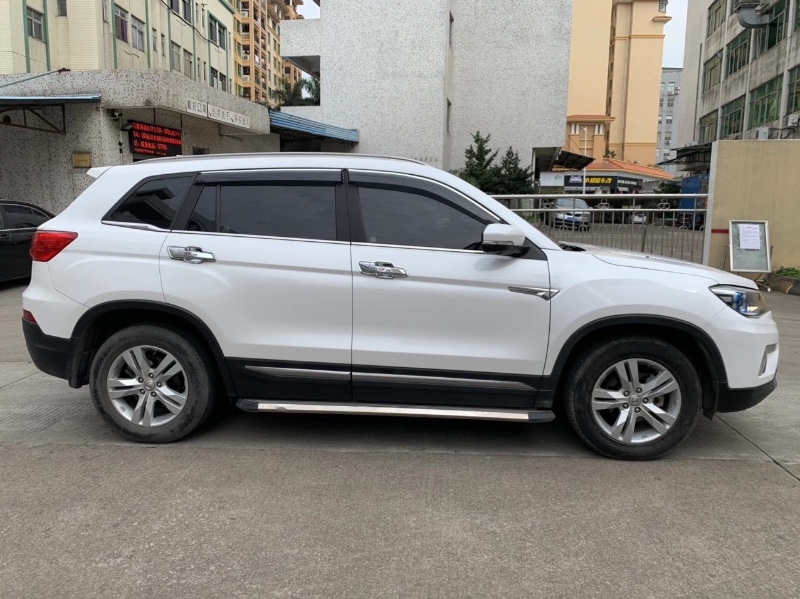 中山17年长安汽车长安CS753