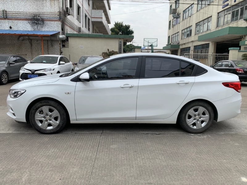 中山17年雪佛兰科沃兹3