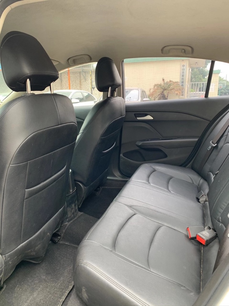 中山17年雪佛兰科沃兹5