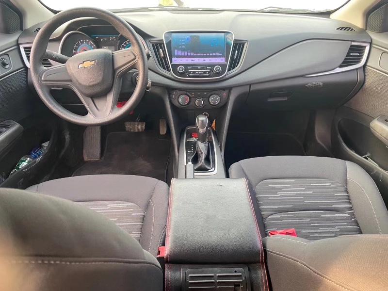 广州17年雪佛兰科沃兹5