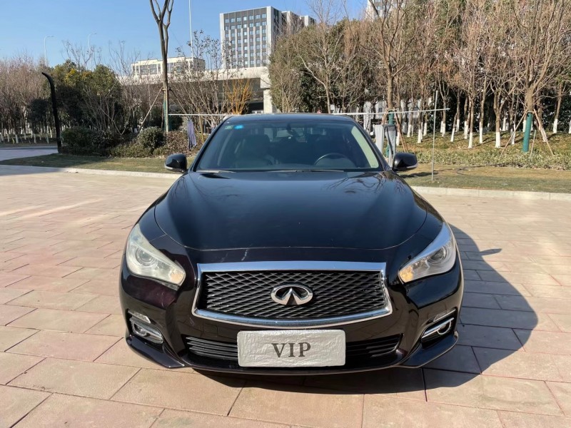 鹽城17年英菲尼迪Q50L1