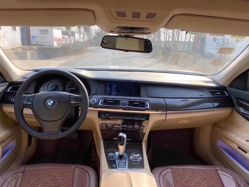 济南10年宝马7系5
