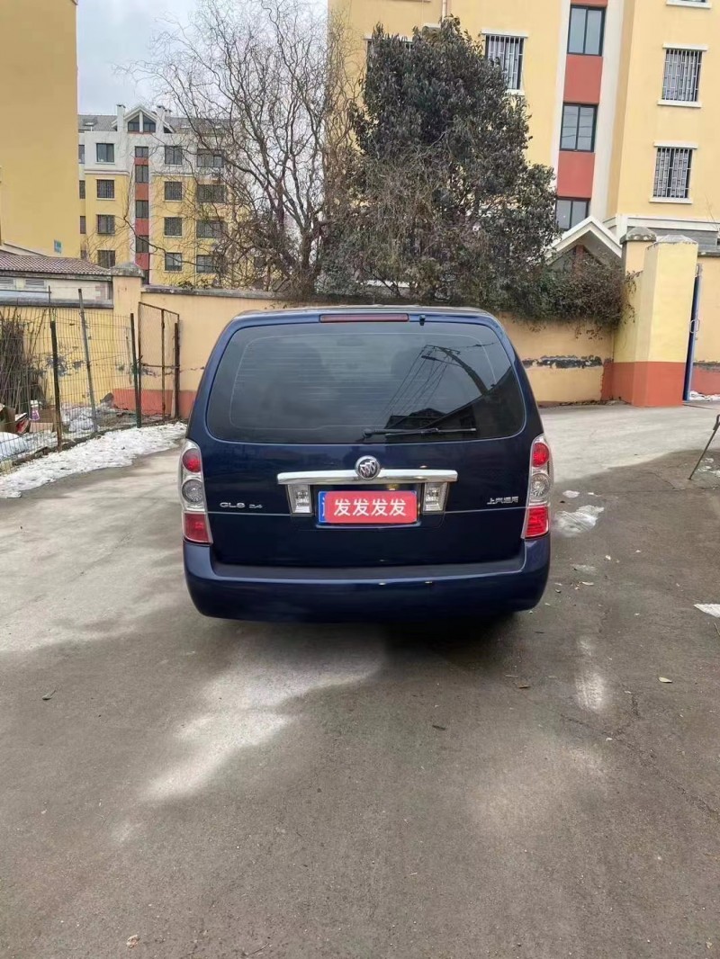 青岛15年别克GL84