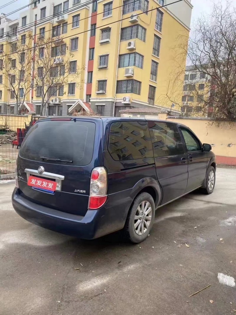 青岛15年别克GL86