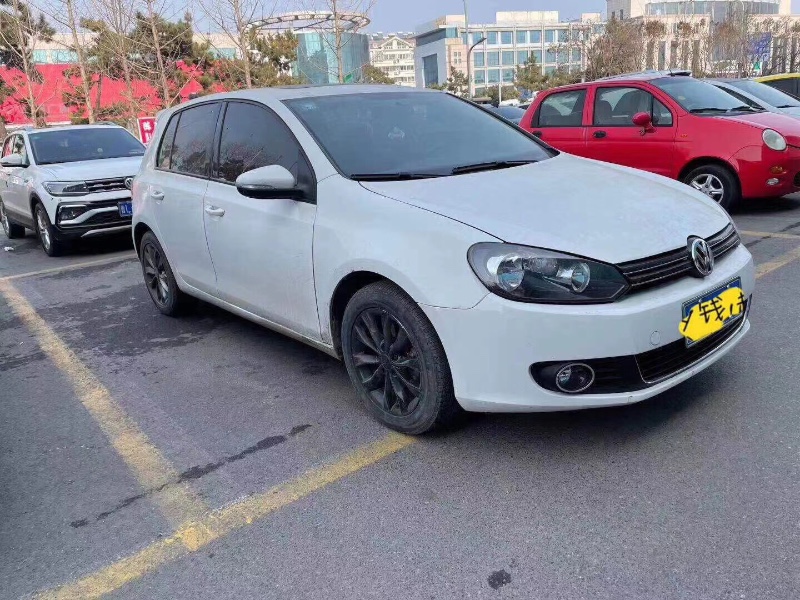 青岛14年大众高尔夫8