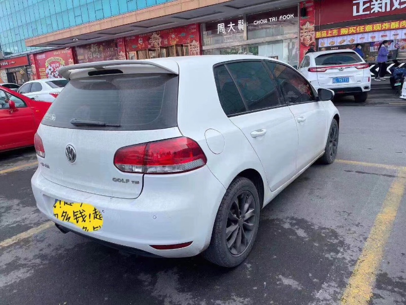 青岛14年大众高尔夫6