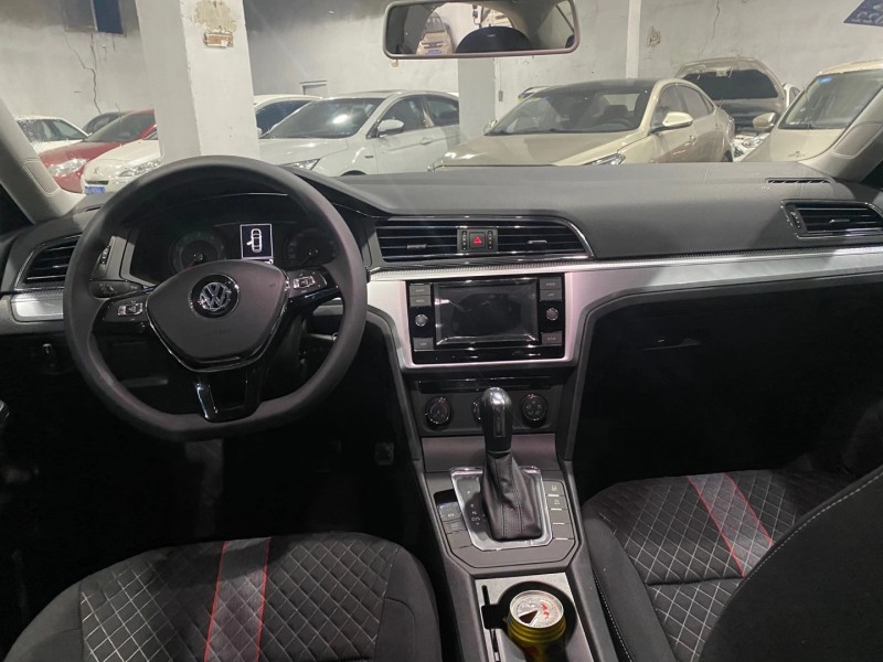 成都20年大众凌渡5