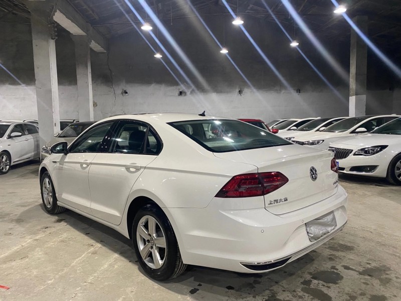 成都20年大众凌渡7