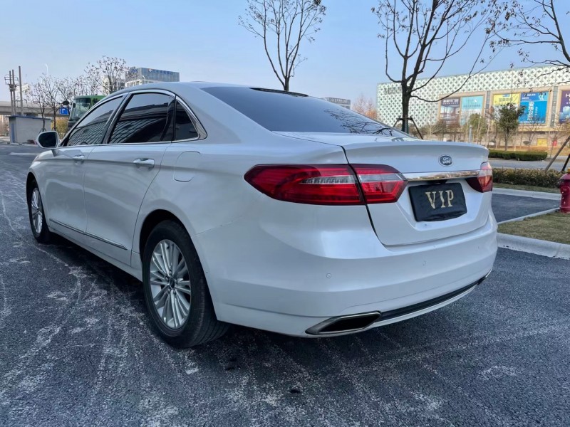 盐城16年福特金牛座5