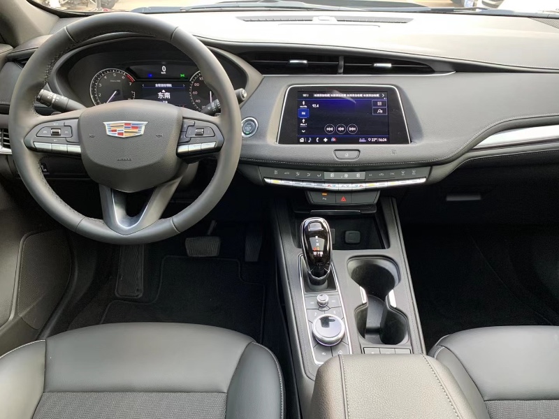 中山20年凯迪拉克XT46