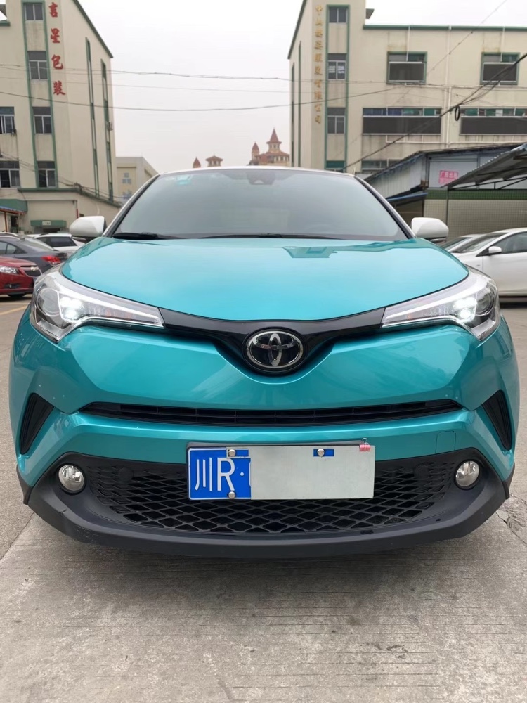 中山19年丰田CHR1