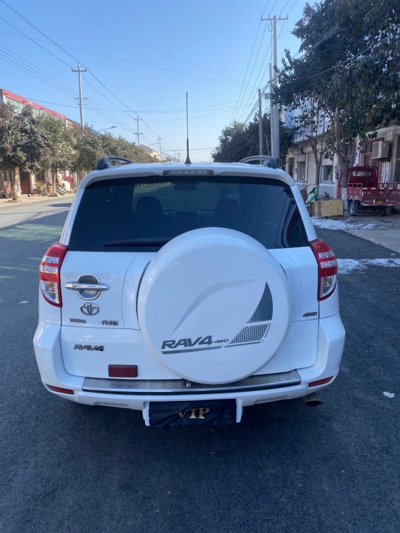 徐州11年丰田RAV47