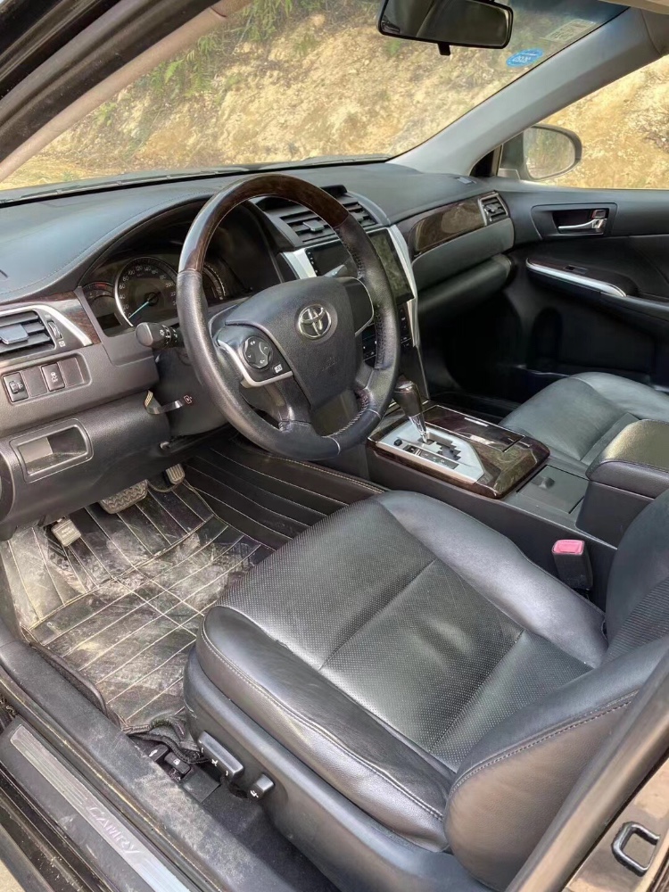 江门16年丰田凯美瑞5