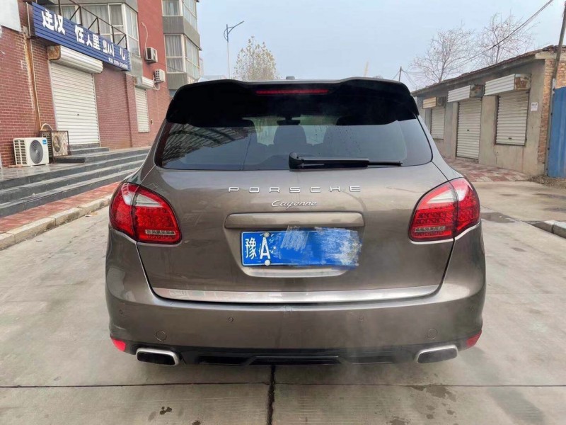 聊城12年保時捷卡宴6