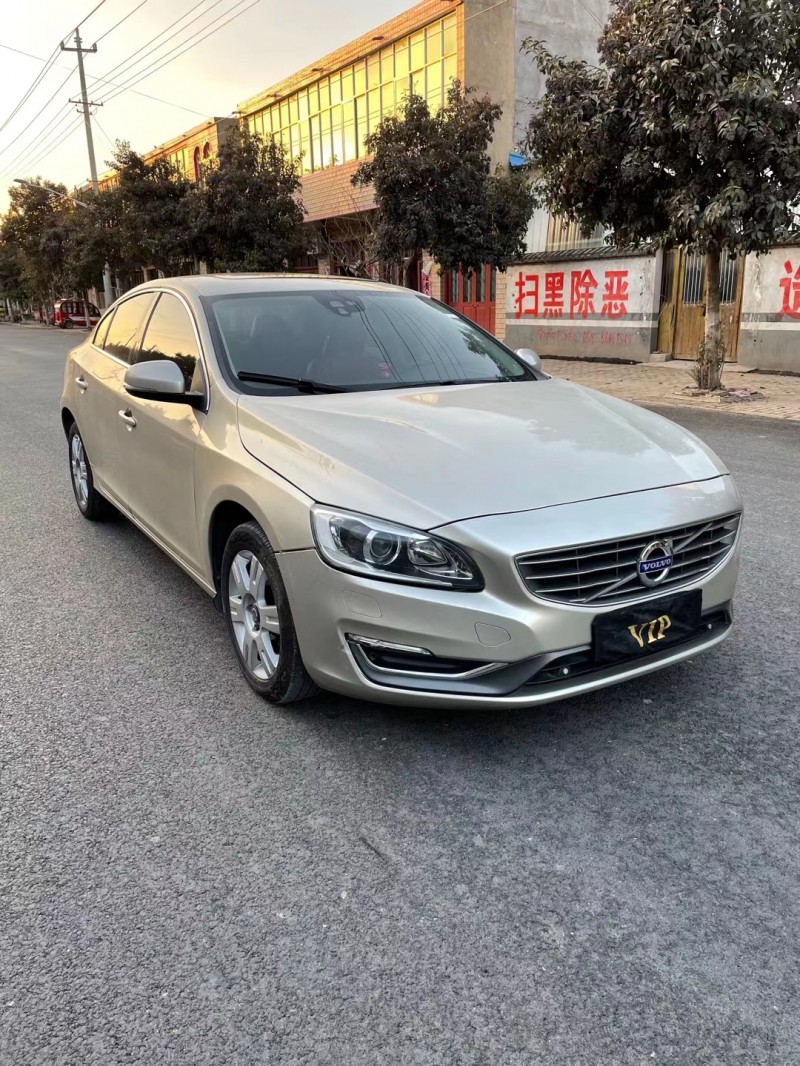 徐州17年沃尔沃S60L3
