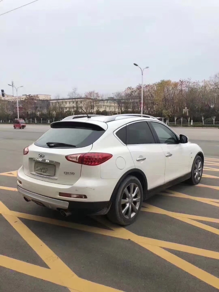 徐州13年英菲尼迪QX508