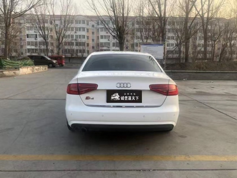 天津16年奧迪A4L6