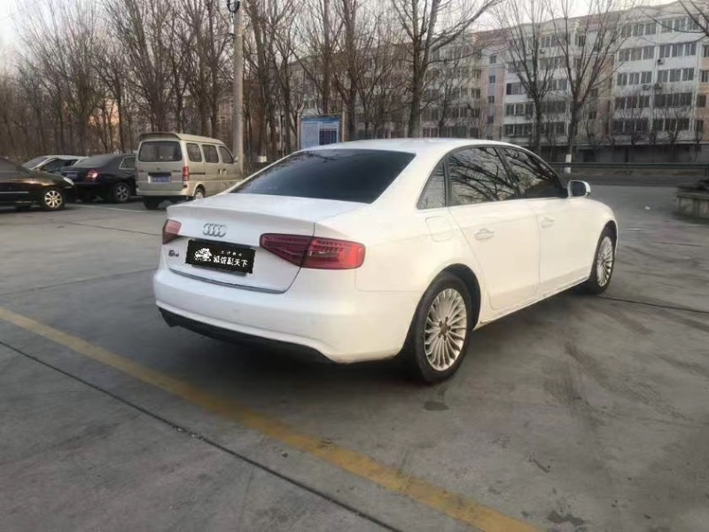 天津16年奧迪A4L7