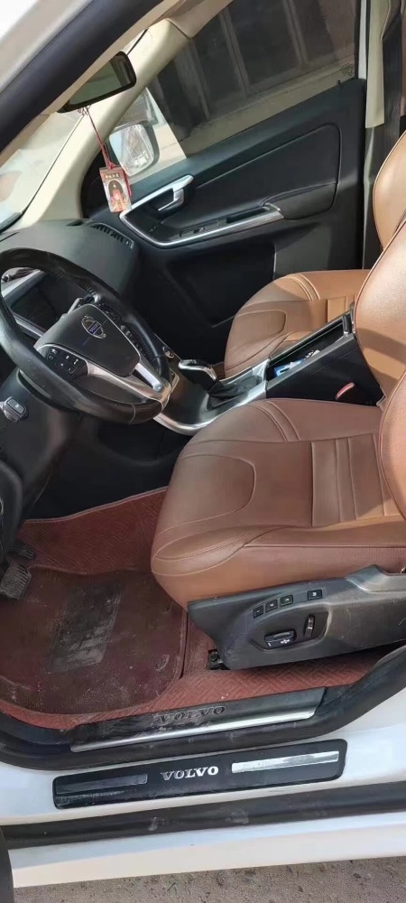 郑州14年沃尔沃XC605