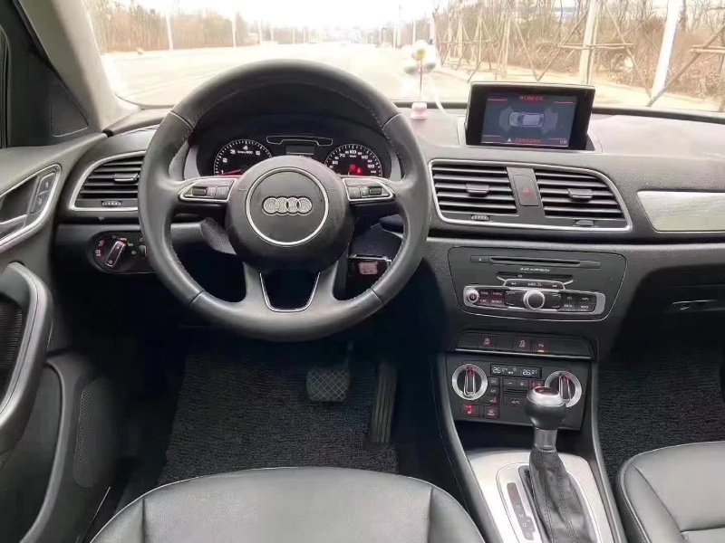 济南14年奥迪Q86