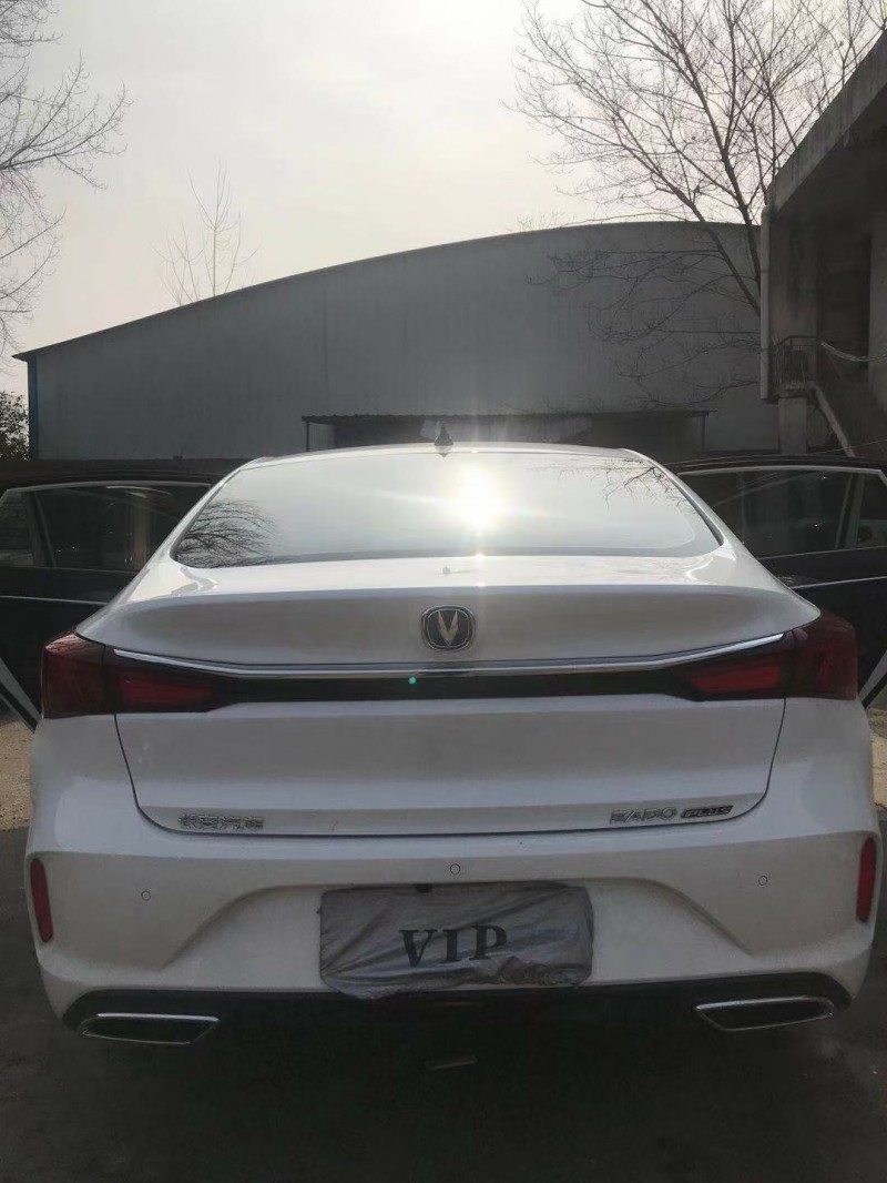 北京20年长安汽车逸动1