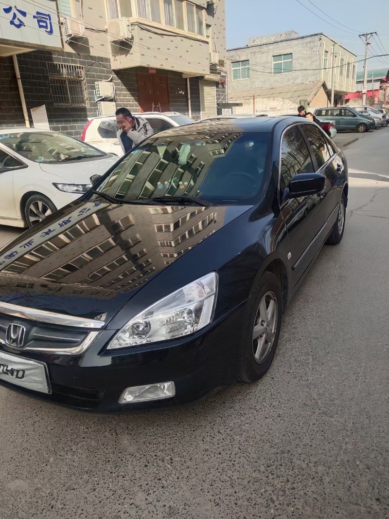 郑州05年本田雅阁4