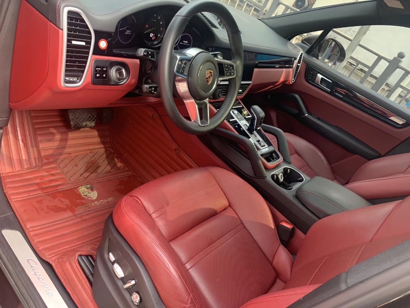 广州19年保时捷卡宴7