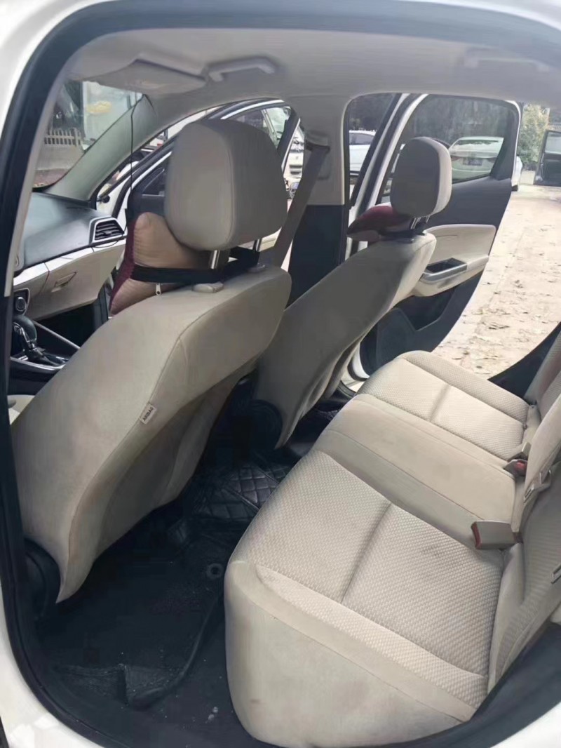 枣庄17年福特福睿斯5