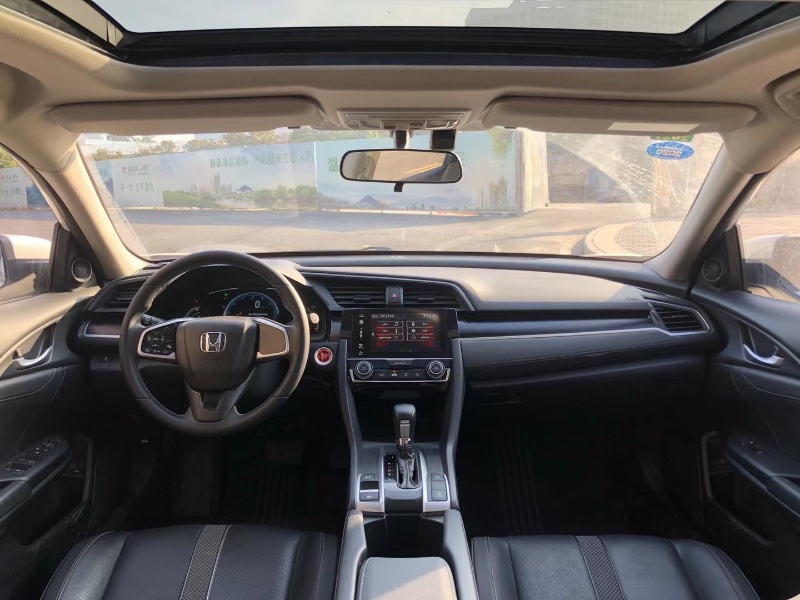 广州19年本田思域5