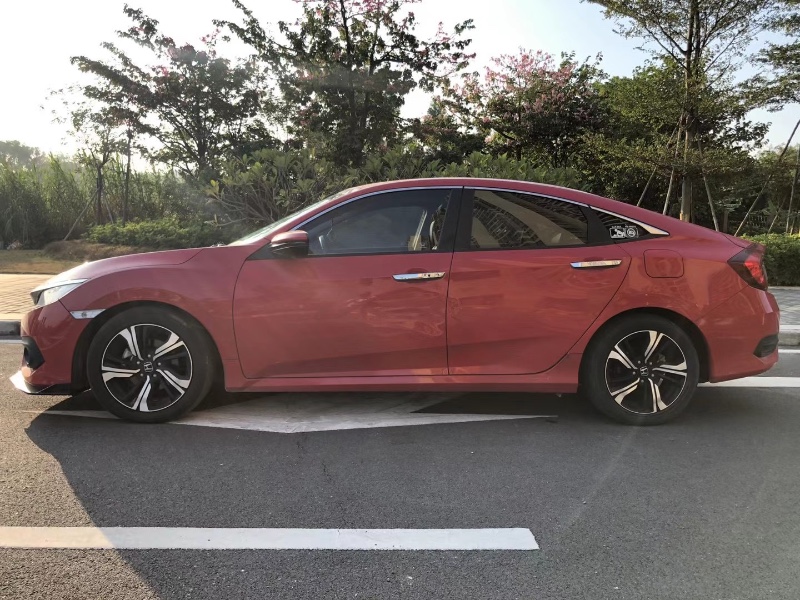 广州17年本田思域3