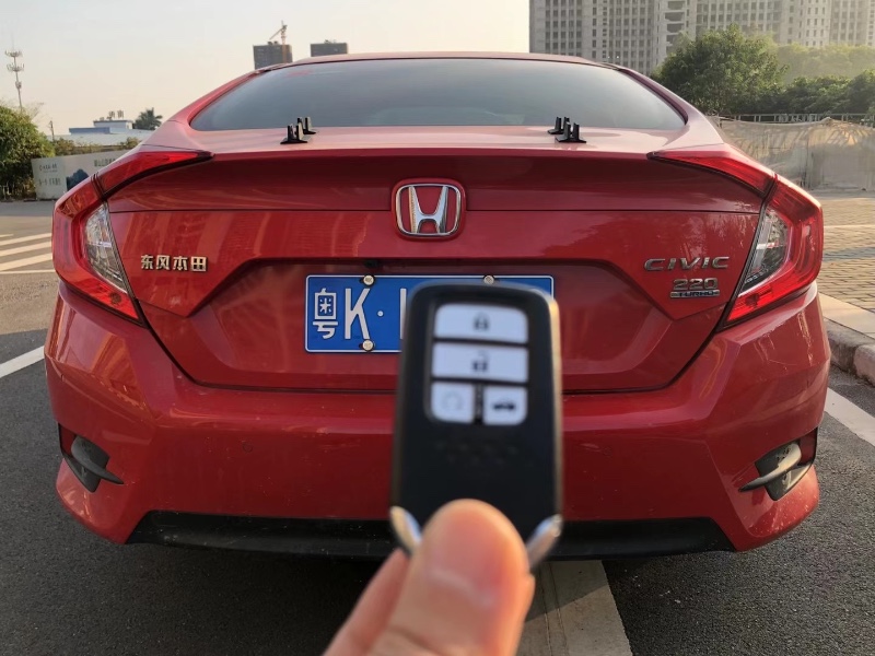 广州17年本田思域4