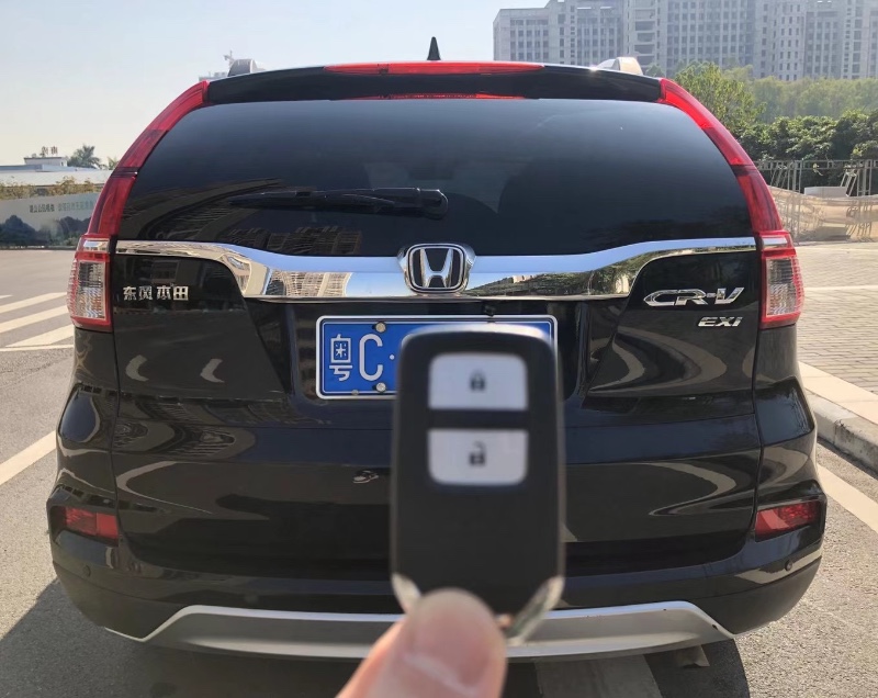 广州抵押车15年本田crv出售