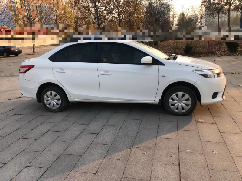 潍坊15年丰田威驰4