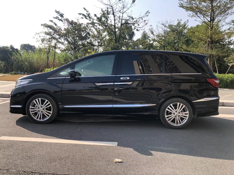 广州18年本田艾力绅4