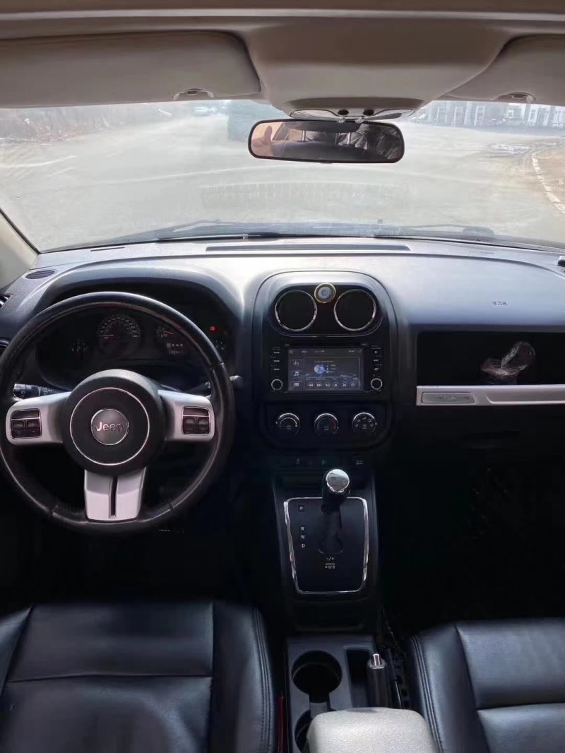 東營13年Jeep指南者5