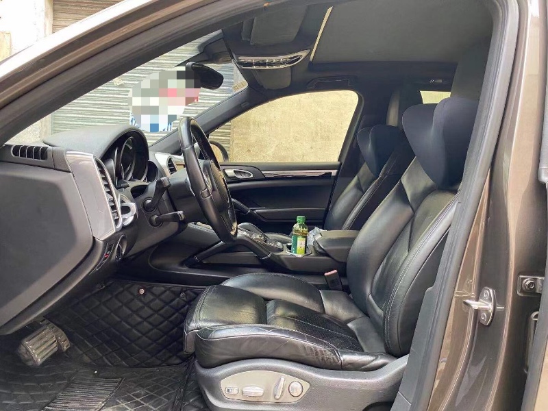 广州13年保时捷卡宴3