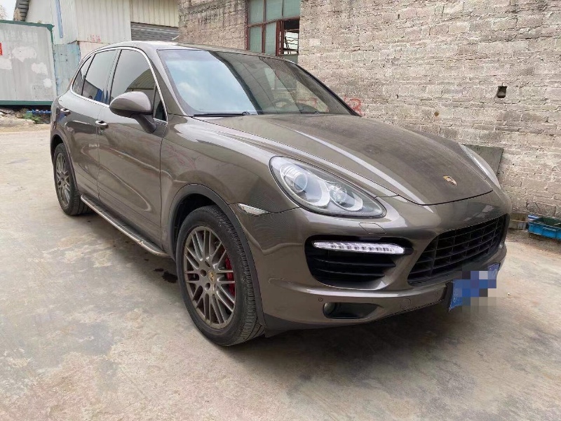 广州13年保时捷卡宴4