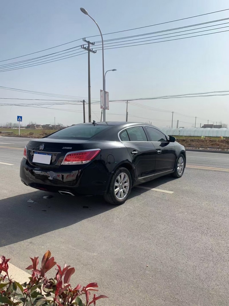 徐州13年别克君越5