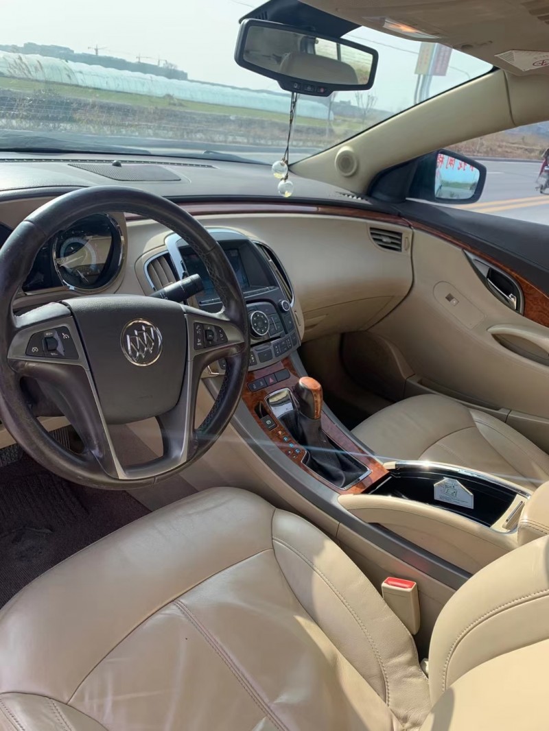 徐州13年别克君越6