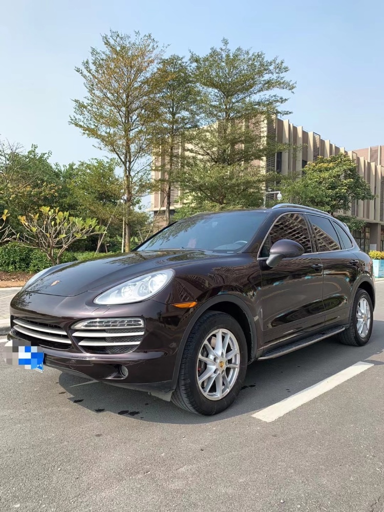 广州16年保时捷卡宴3