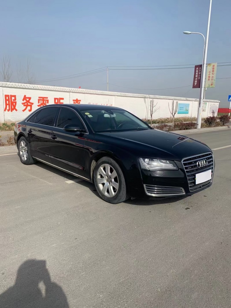 徐州13年奥迪A8L3
