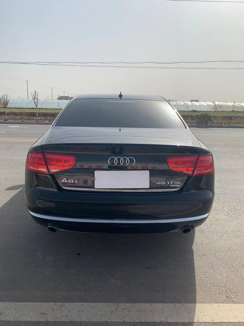 徐州13年奥迪A8L4