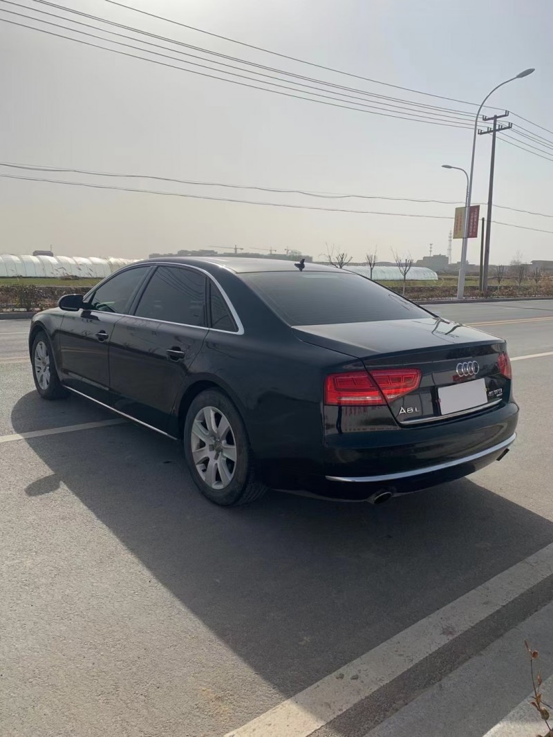 徐州13年奥迪A8L6