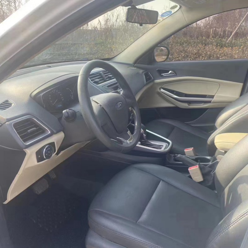 枣庄18年福特福睿斯4