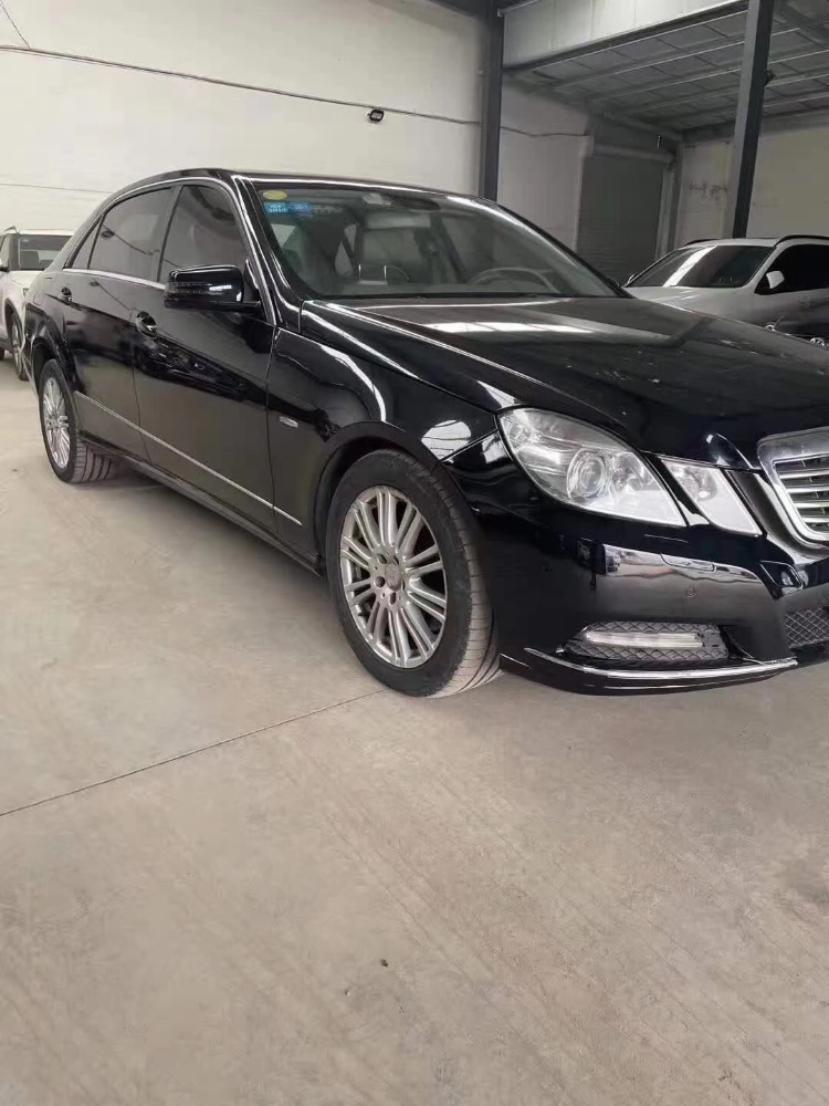 淄博11年奔驰E8