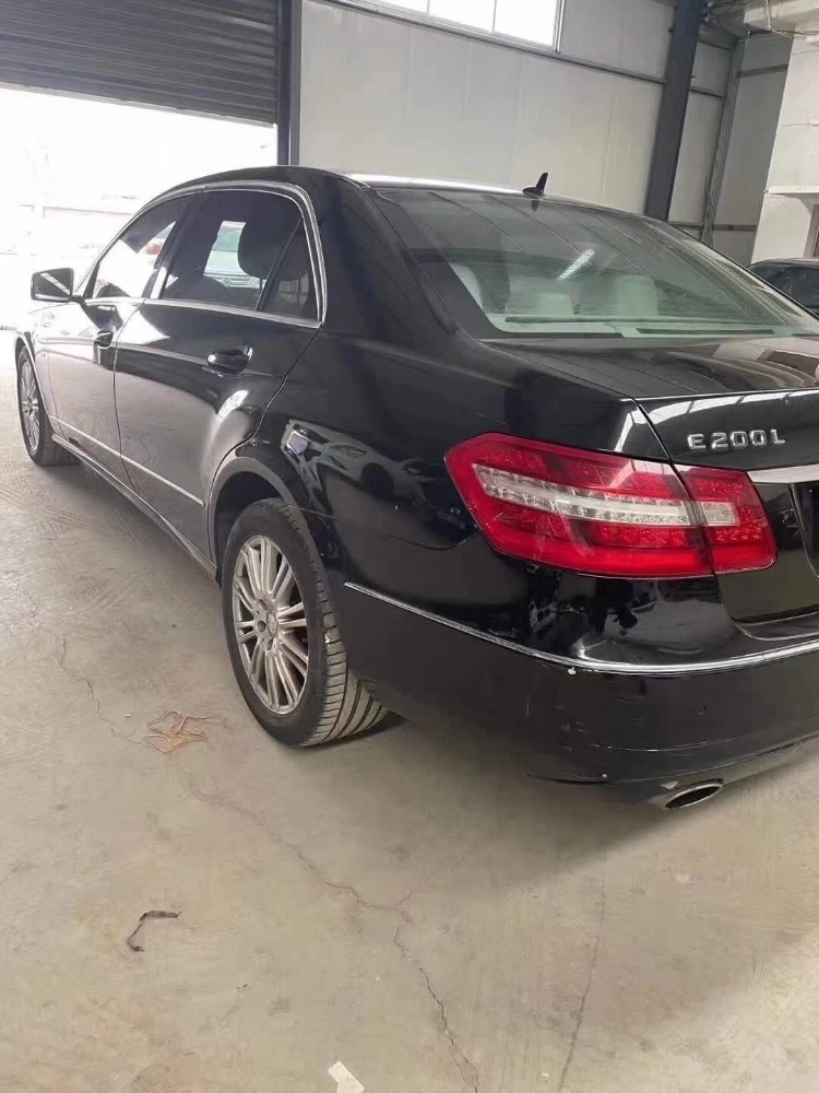 淄博11年奔驰E2