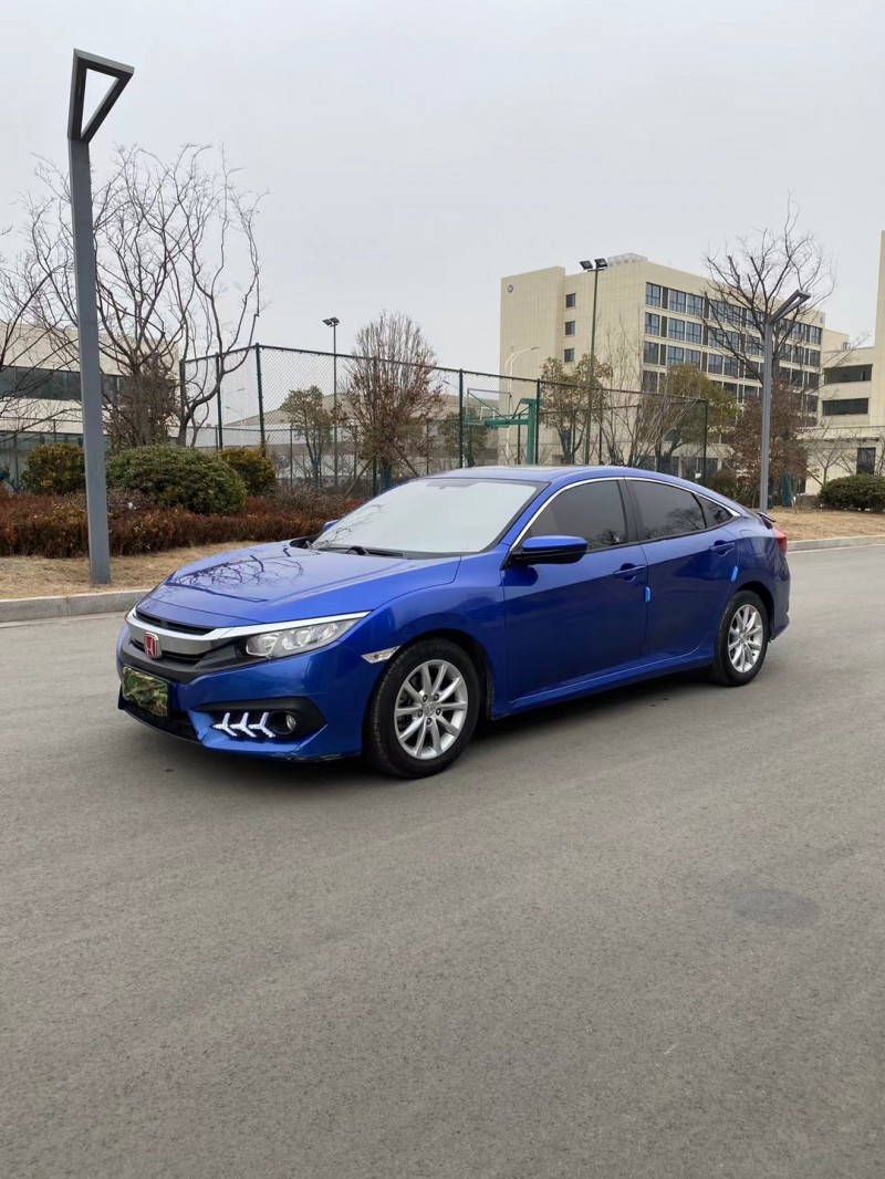 宿迁17年本田思域3