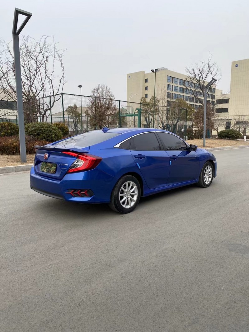 宿迁17年本田思域6